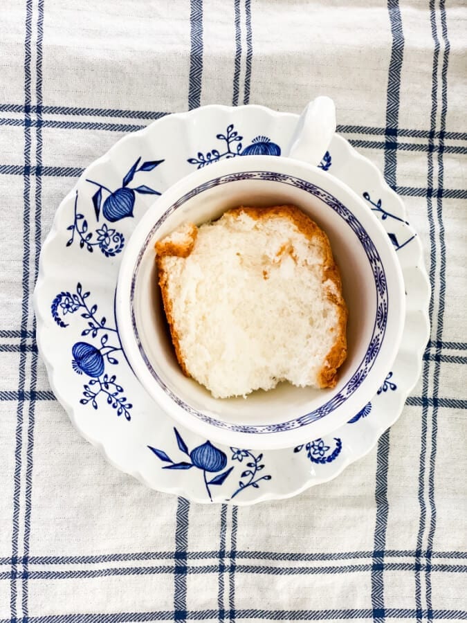 2 Minute Angel Food Cake In Tea Cups