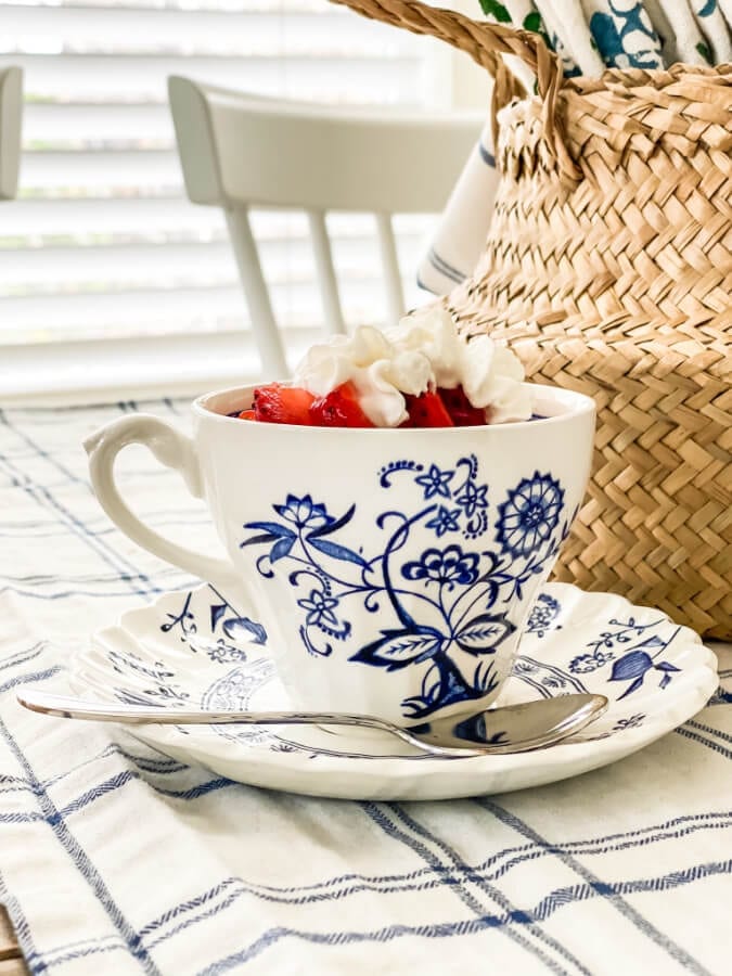 2 Minute Angel Food Cake In Tea Cups