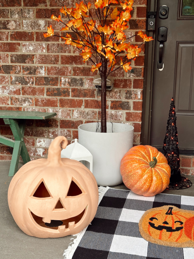 Welcoem Home Saturday- She Gave It a Go- DIY Terracotta Pumpkins