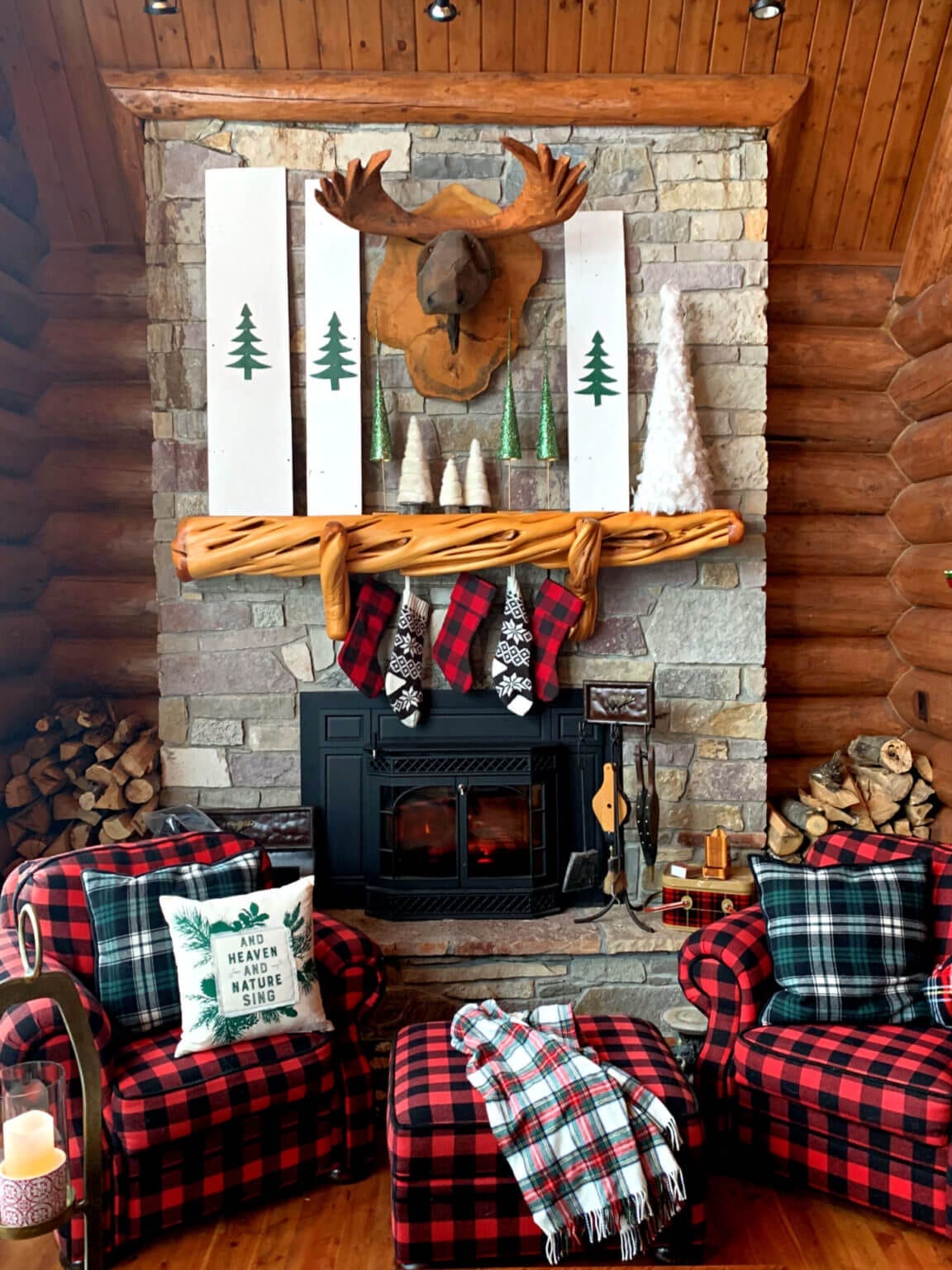 Welcome Home Sunday: Cozy Cabin In Th Woods Christmas Tour