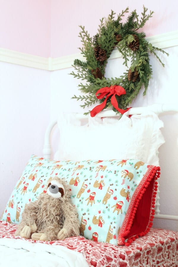 Sloths and DIY Christmas pillowcases!