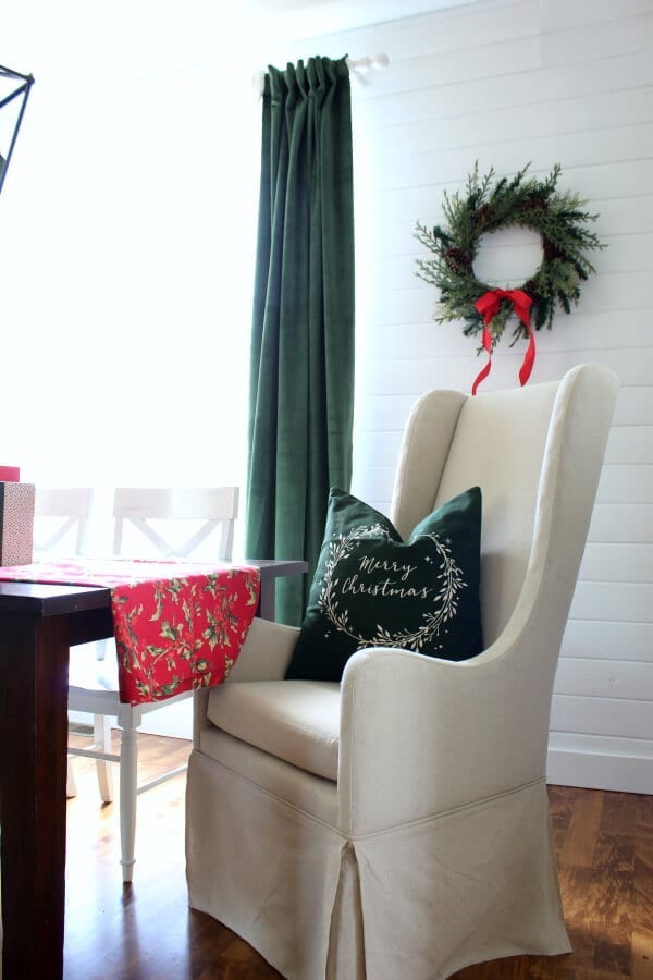 Christmas decor in the dining room.