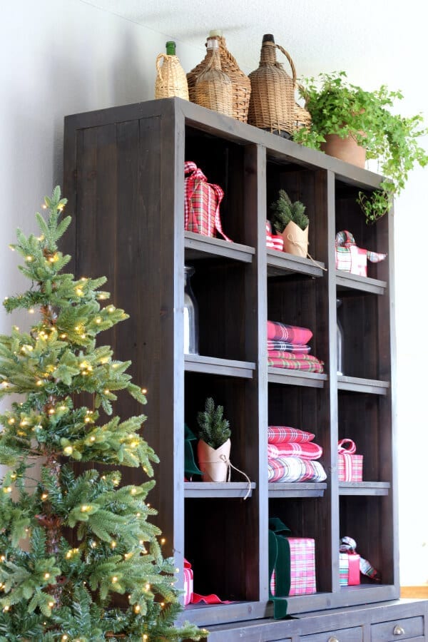 I love mixing old and new decor for Christmas!