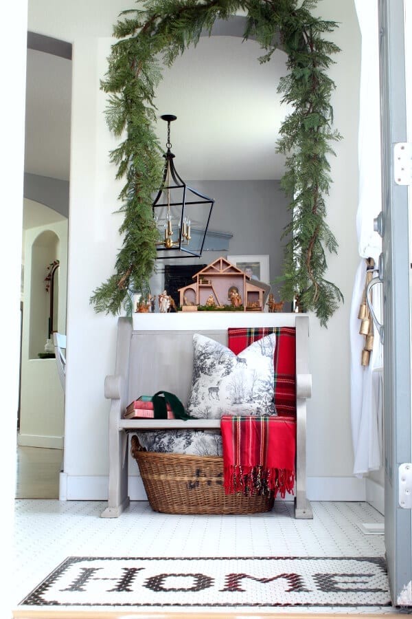 Welcome to our Christmas home tour!