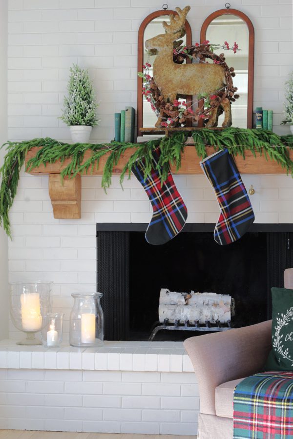 Christmas mantel decor