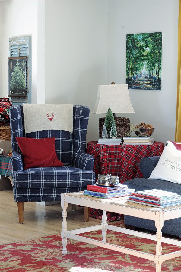 Christmas plaid décor