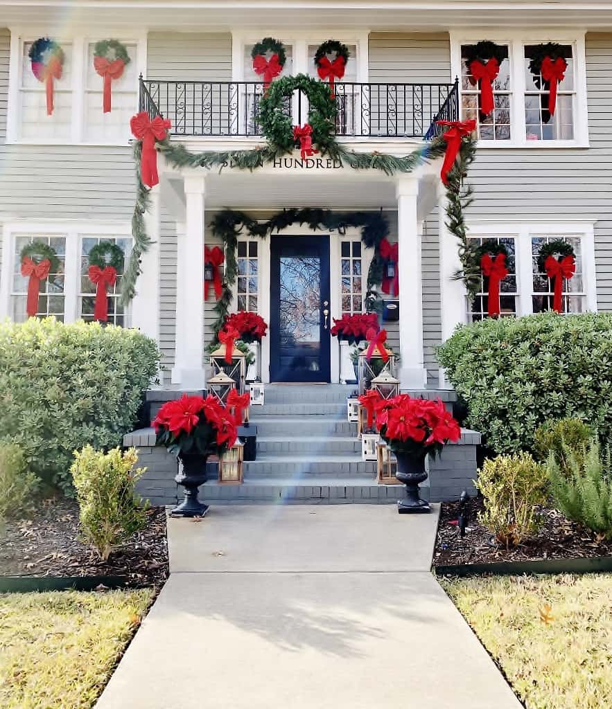 Classic red and white Christmas Outdoors