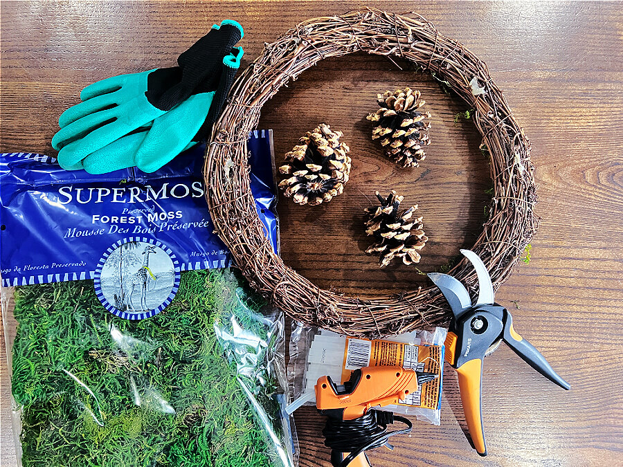 DIY-pinecone-flower-wreath-supplies