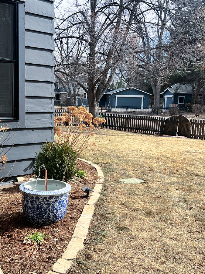 DIY solar fountain using a pump