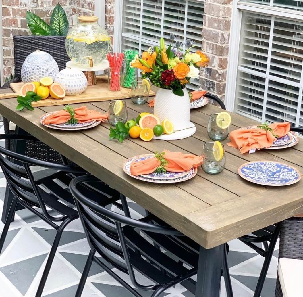 Welcome Home Saturday: Summer Outdoor Table