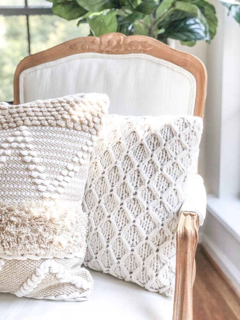 Welcome Home Sunday: How to paint a fabric chair with mineral paint.