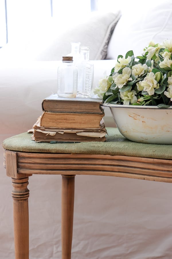 Welcome Home Sunday: vintage vanity stool makeover