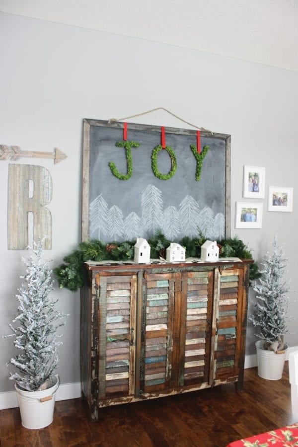 Our Colorful Christmas Home Tour » The Tattered Pew