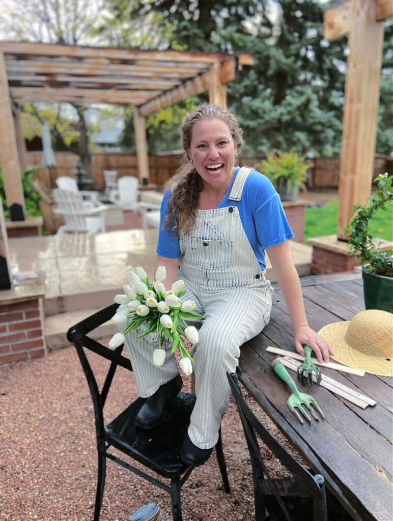 Kelly the Lazy Girl Garden Club founder