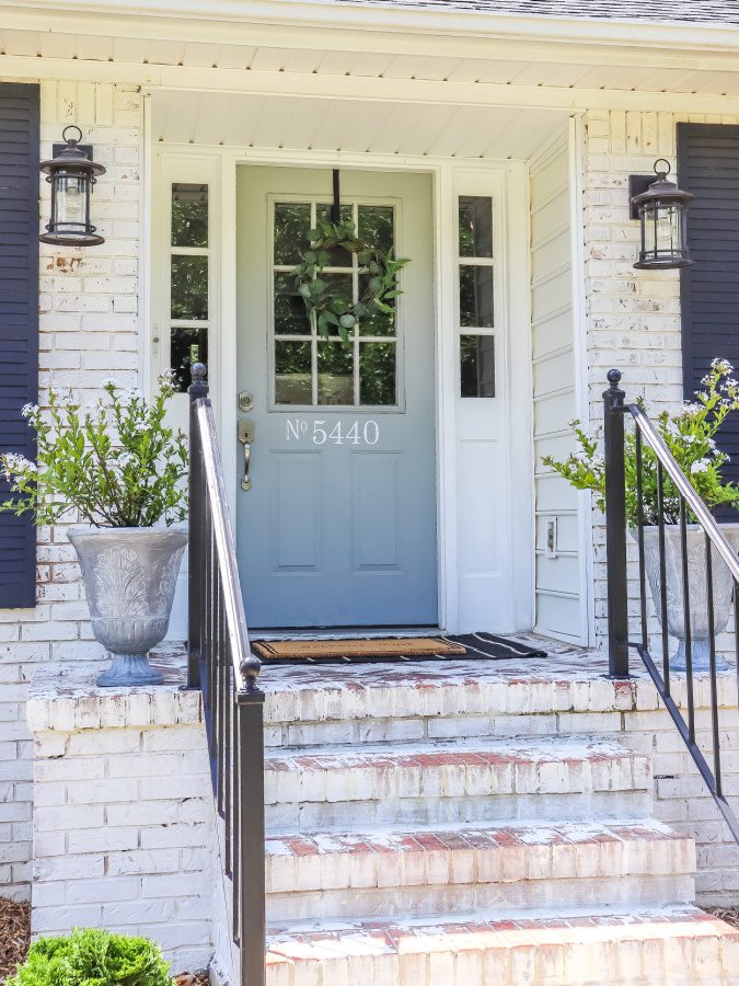 Welcome Home Saturday: Summer porch refresh and wreath DIY