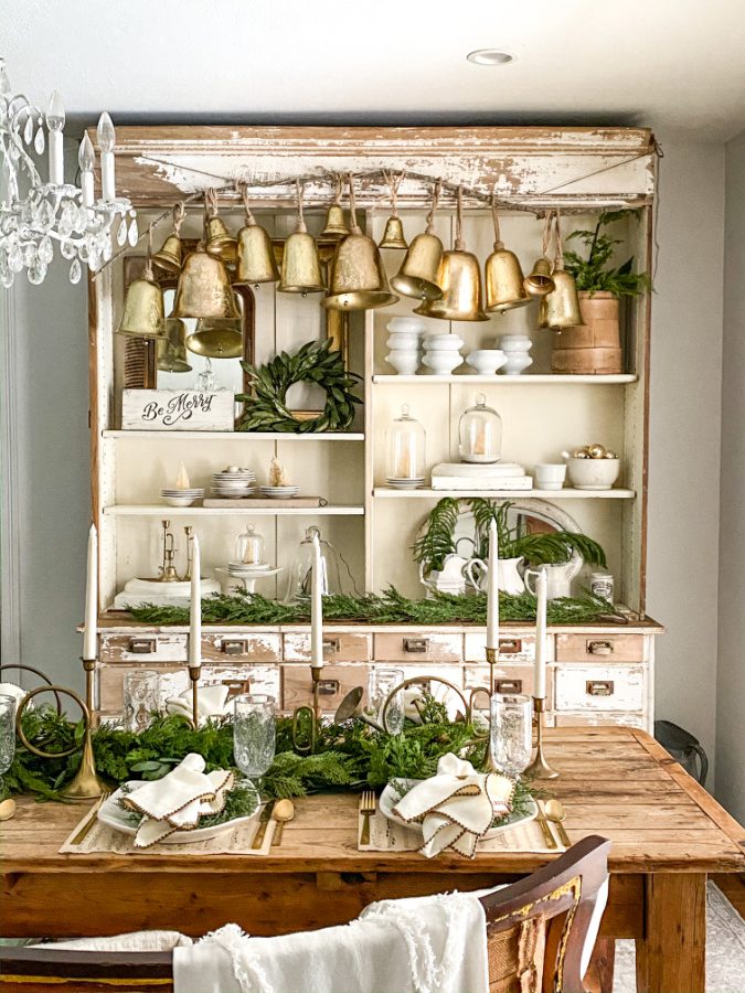 3 Simple Ways to Create an Elegant Christmas Tablescape
