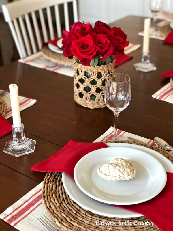 Welcome Home Sunday: Calypso in the Country red and white Valentine table!