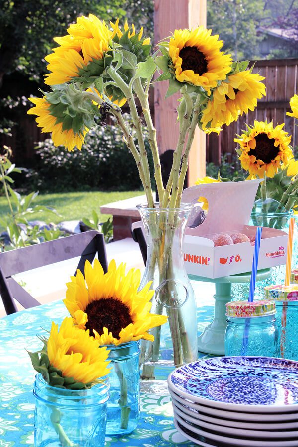 A bright outdoor back to school breakfast with sunflowers!