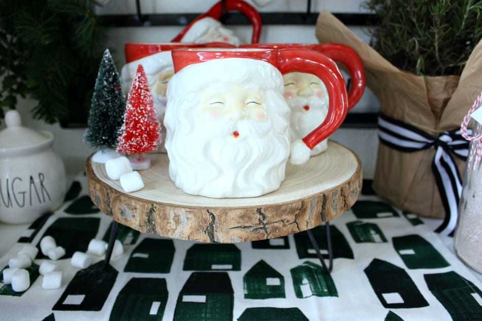 https://www.thetatteredpew.com/wp-content/uploads/Santa-mug-smiles.jpg