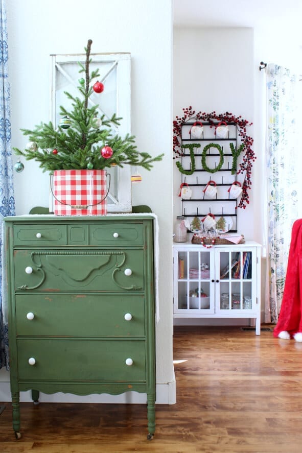 Our Christmas Home Tour