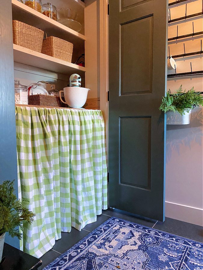 Quick and easy no sew green and white pantry skirt.