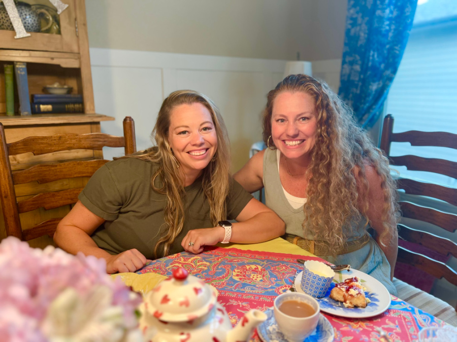 Lindsey and Kelly with tea