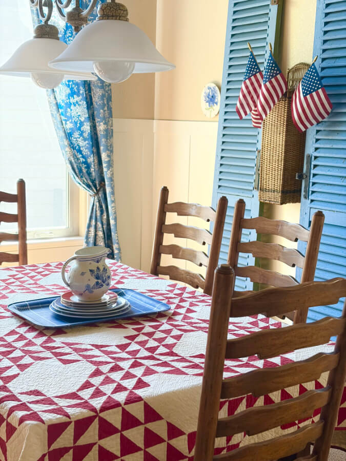 Tracy's patriotic table