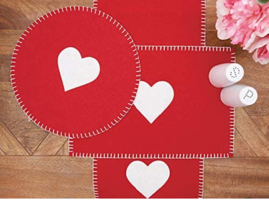 red placemats with white heart center