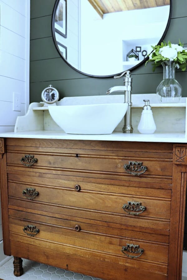 bathroom vanity
