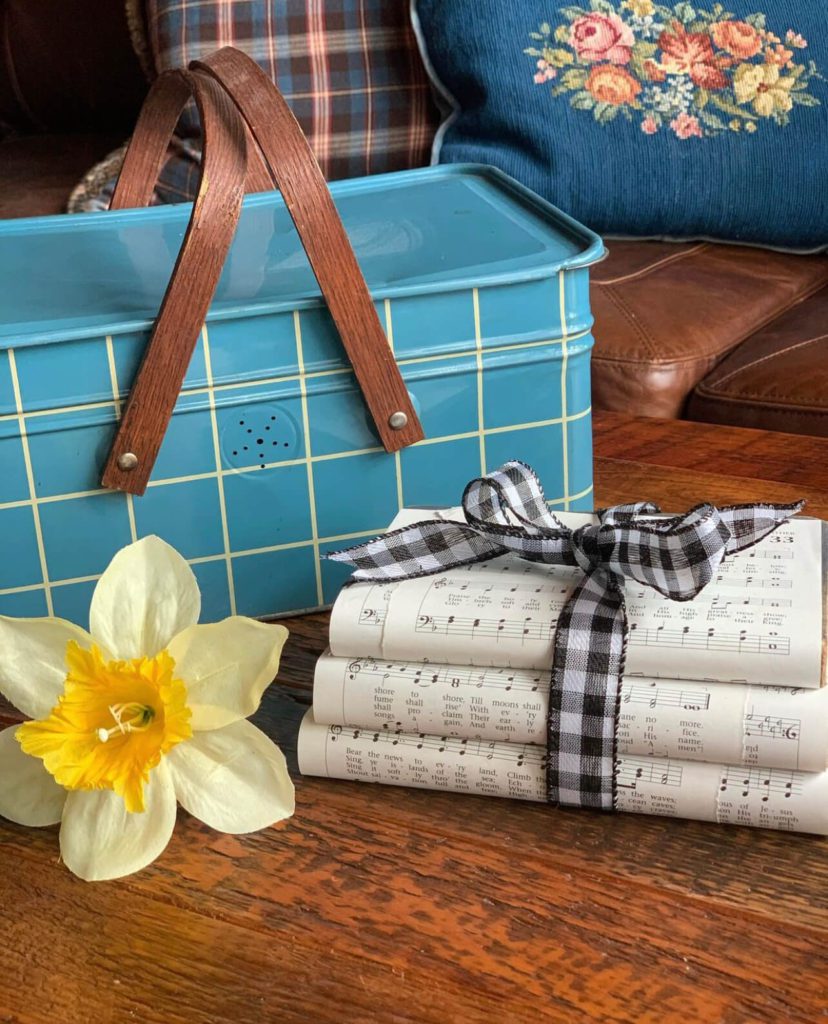 Welcome Home Saturday: Easy Spring Home Decor