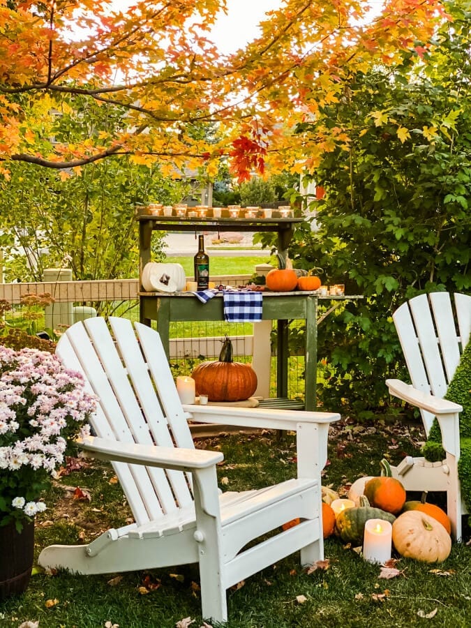 A Fall evening in the garden for two!