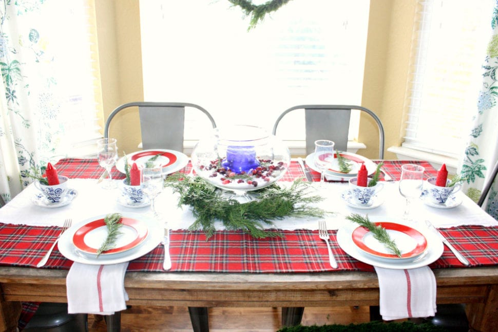 A Very Merry Tablescape » The Tattered Pew