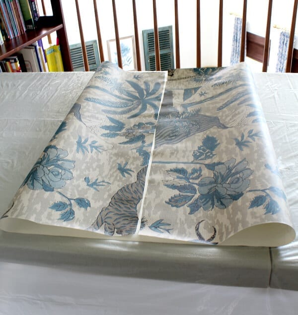Booking wallpaper! Come read what this is all about in my beginners guide to wallpapering.