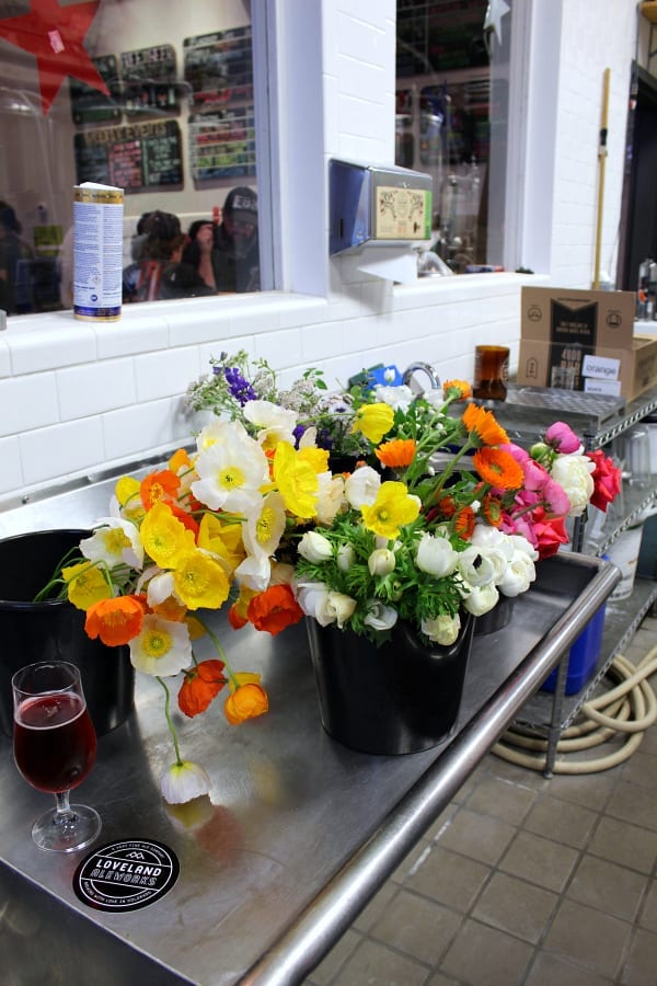The most beautifully grown organic flowers were used in the workshop.