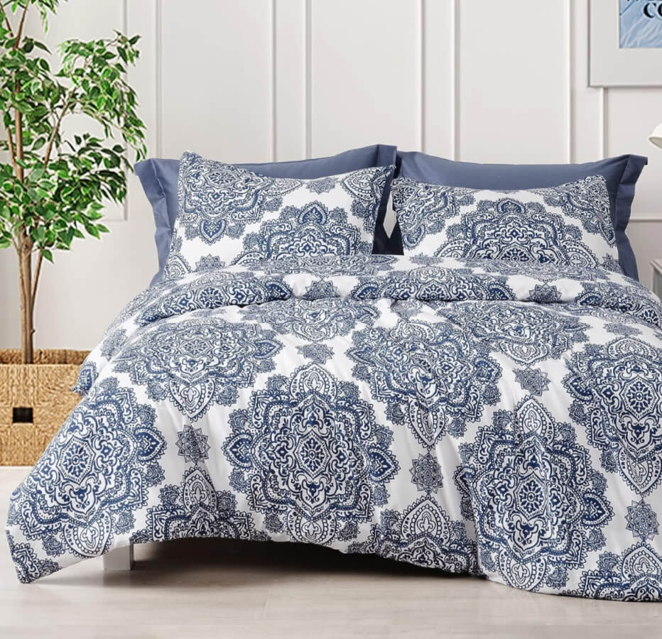 Blue and White Amazon Duvet