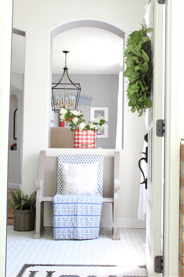 Our casual summer home tour: the entry