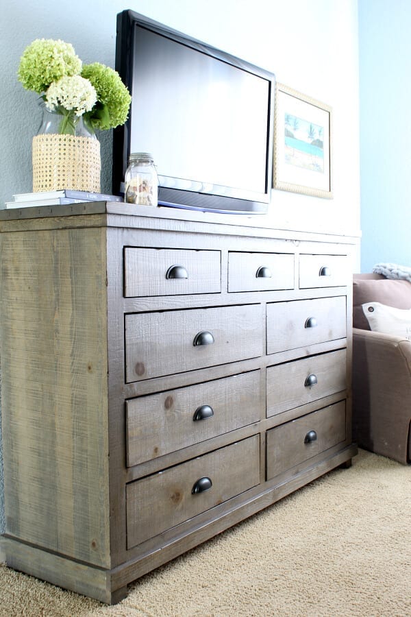 The finishing touch to our master bedroom makeover was this gorgeous dresser from Wayfair!