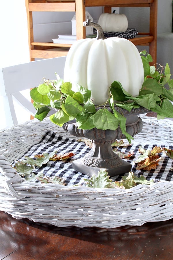 A cozy and collected Fall centerpiece.