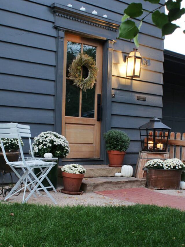 How to decorate your dark house and small stepsfor Fall.