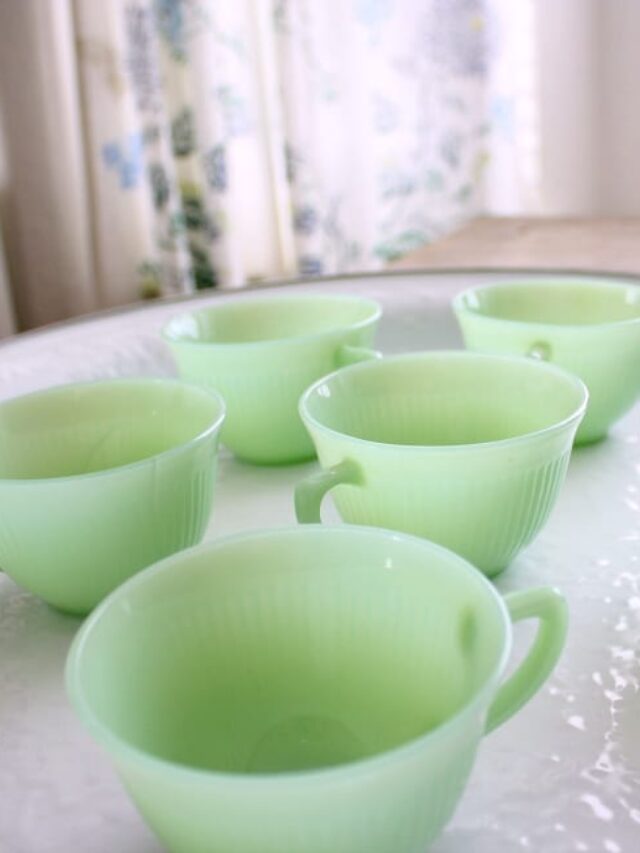 jadeite tea cups