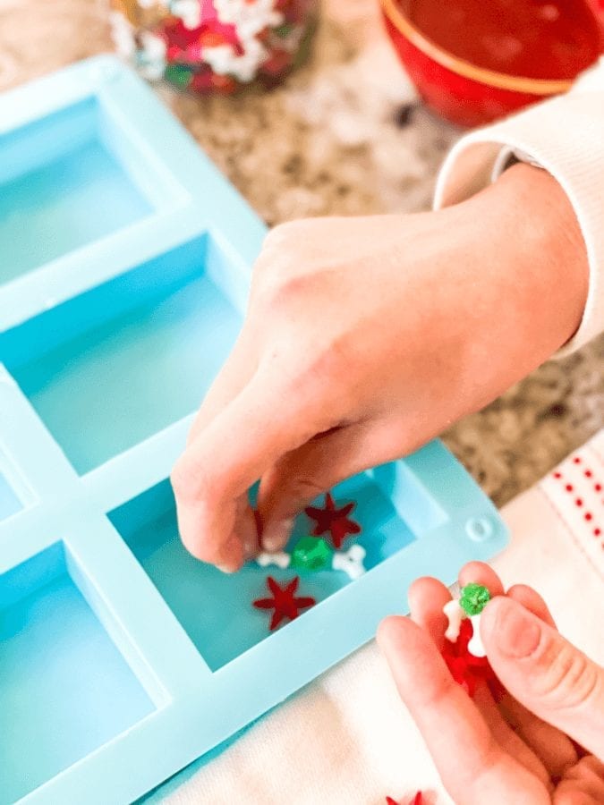 Easy homemade Christmas soaps for kids!