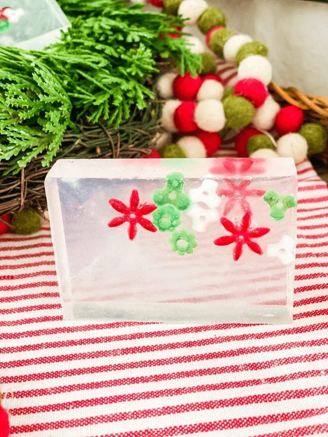 HTe cutest little homemdae Christmas soaps you ever did see!