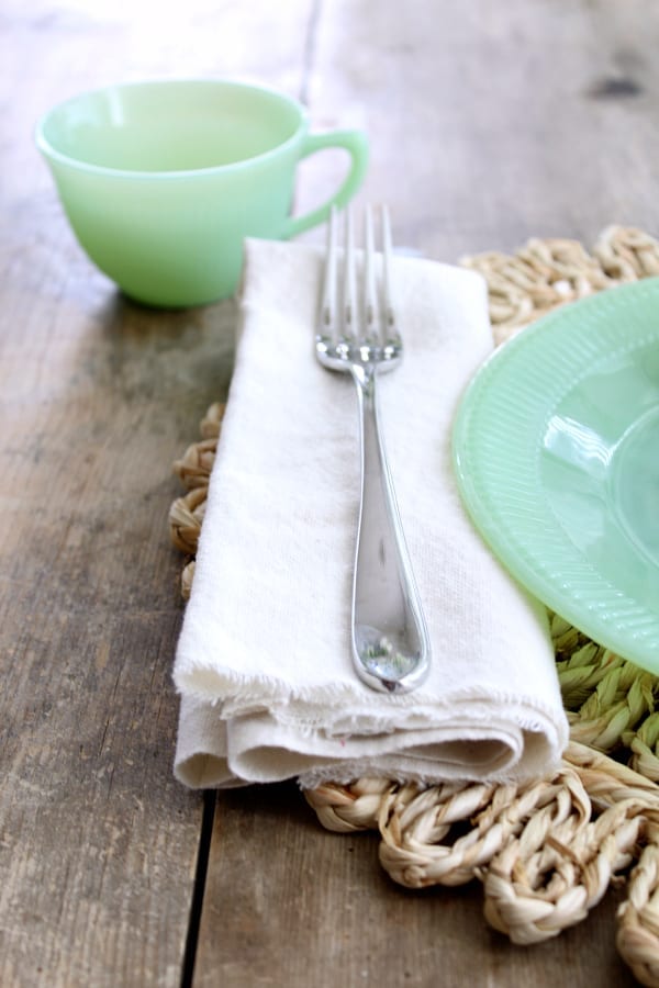 Easy no sew drop cloth napkins that take under 10 minutes to make!