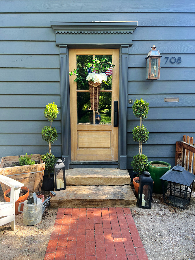 DIY Patriotic Door Basket on our wood front door!