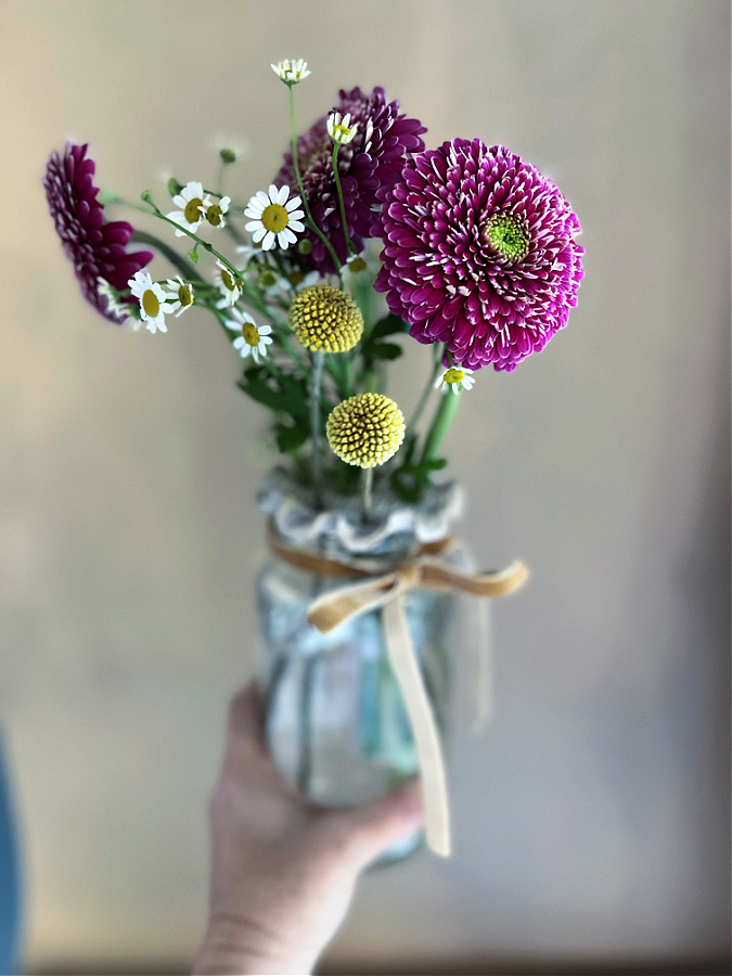 flowers setting in DIY flower frog