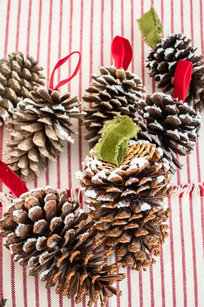 DIY Beautify Frosted Pinecone Christmas Tree Ornaments