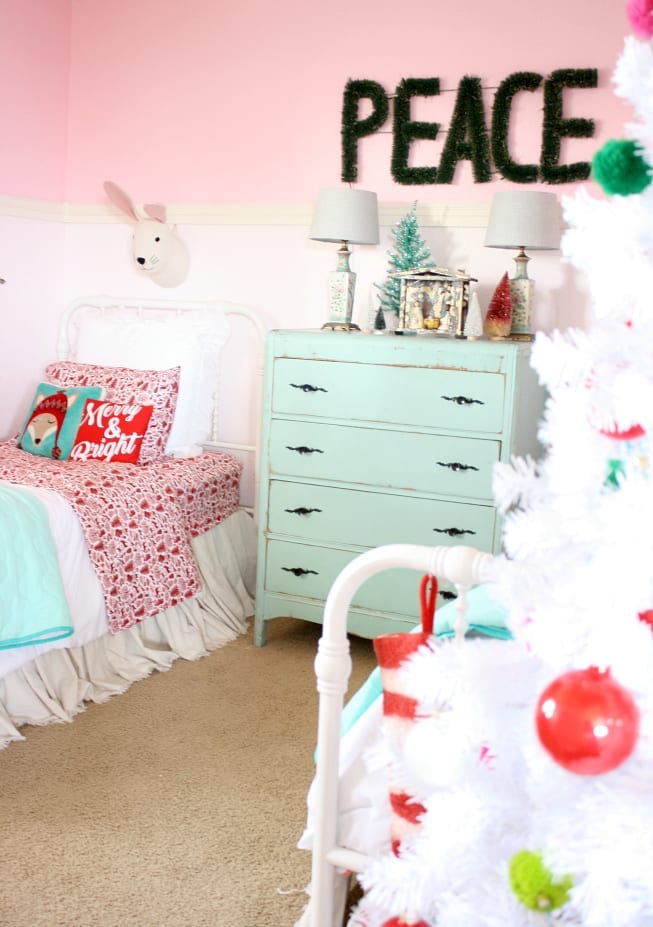 Christmas Bedroom: The Tattered Pew