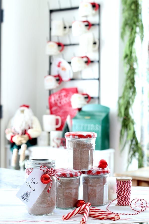 This is such a great gift for friends and neighbors! Hot chocolate in a jar wrapped up all cute!