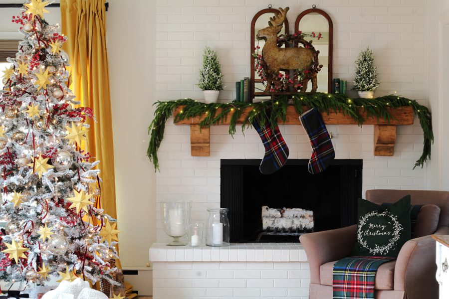 How to decorate a rustic Christmas mantel.