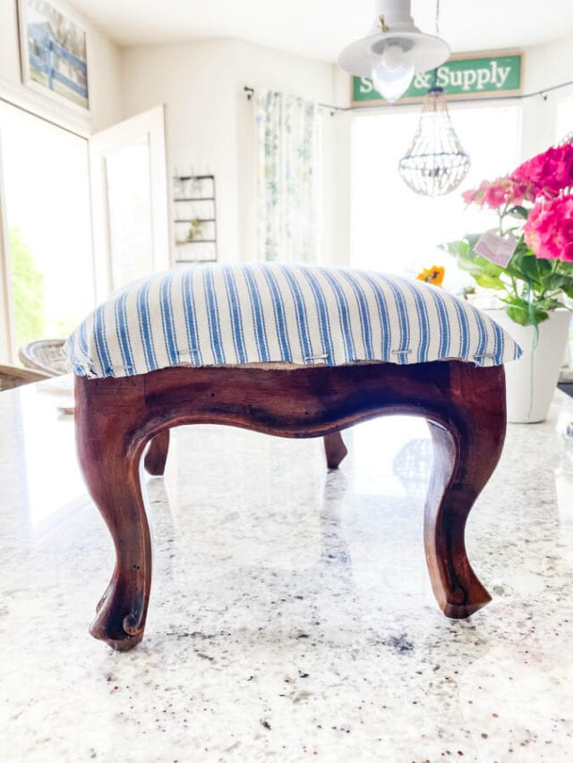 How To Easily Recover An Old Footstool » Beauty with ease in the Garden